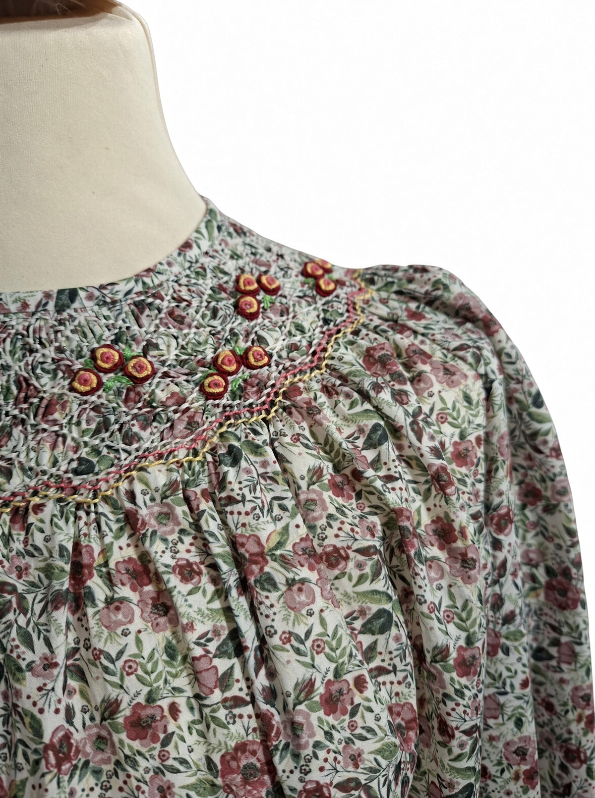 Chemisier femme fleuri à smocks faits main. Taille M