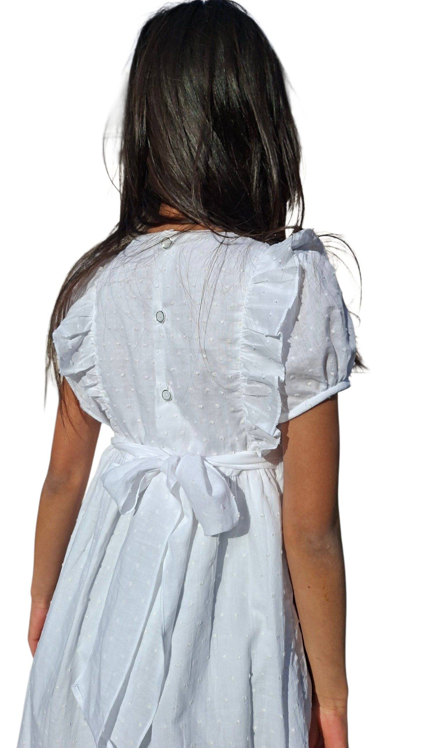 Robe à smocks en plumetis blanc et broderie dorée