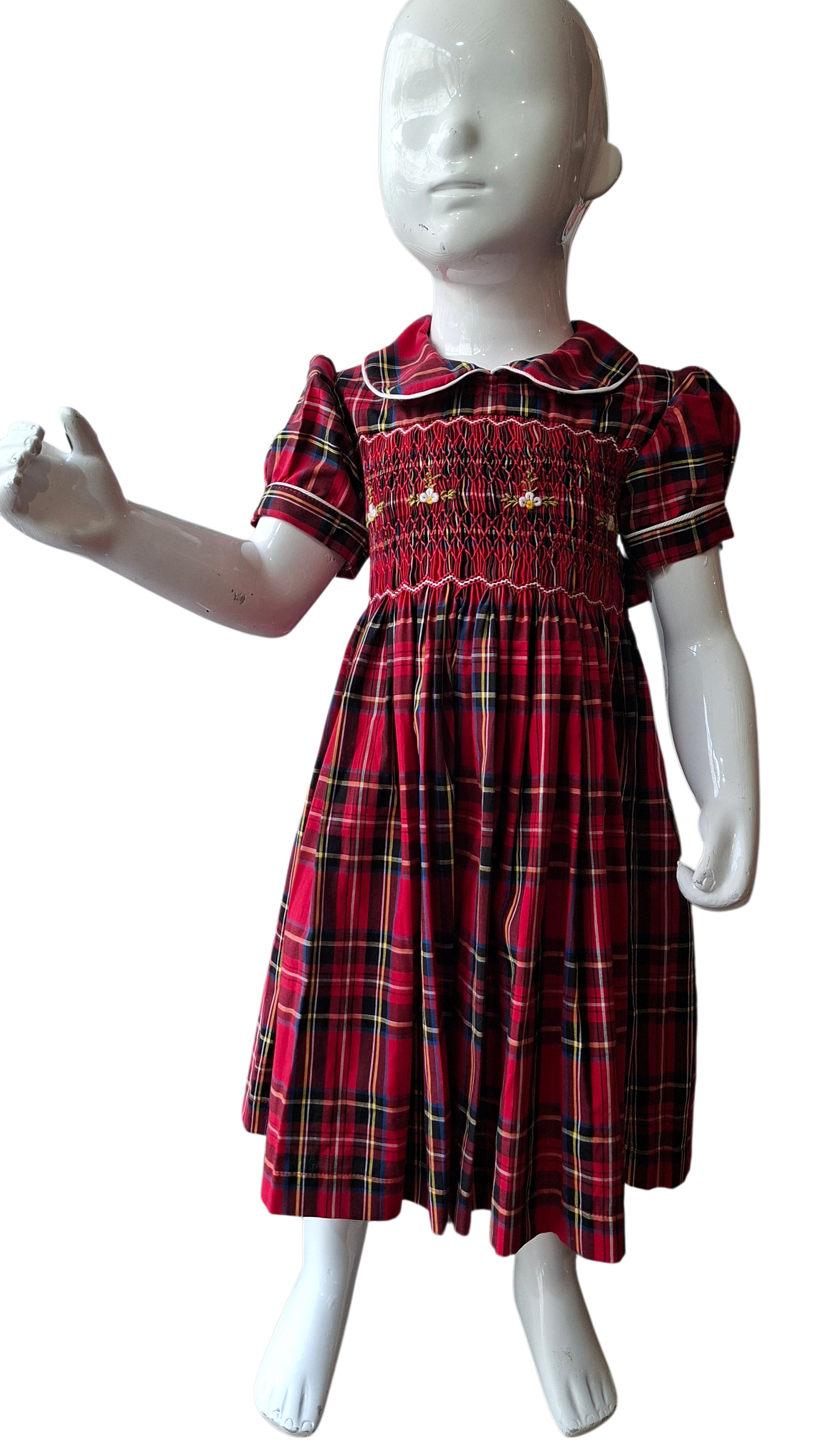 Robe à smocks carreaux rouge. Robe de noël fille. Robe à smocks