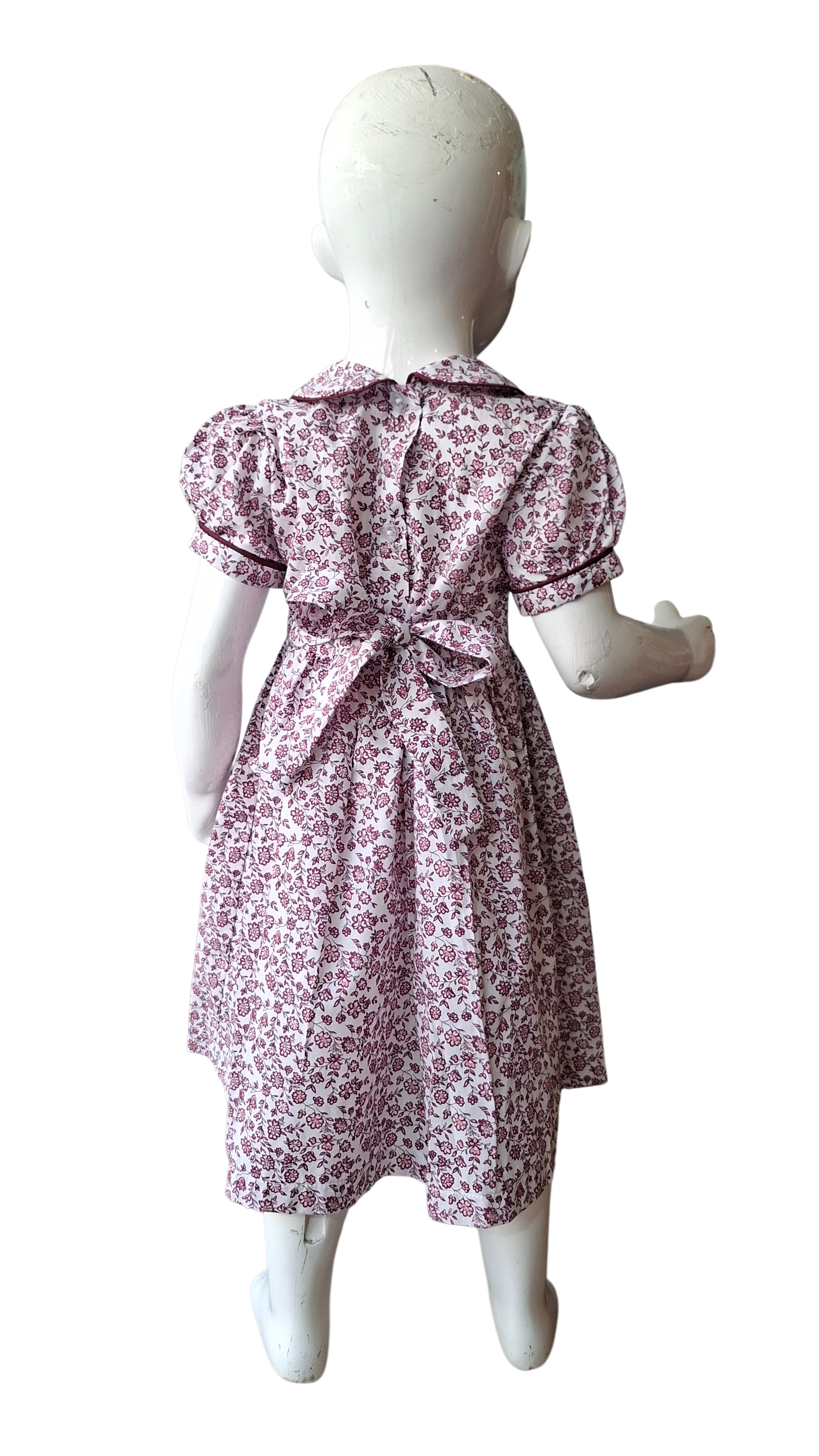 Robe à smocks Lila / parme avec col claudine