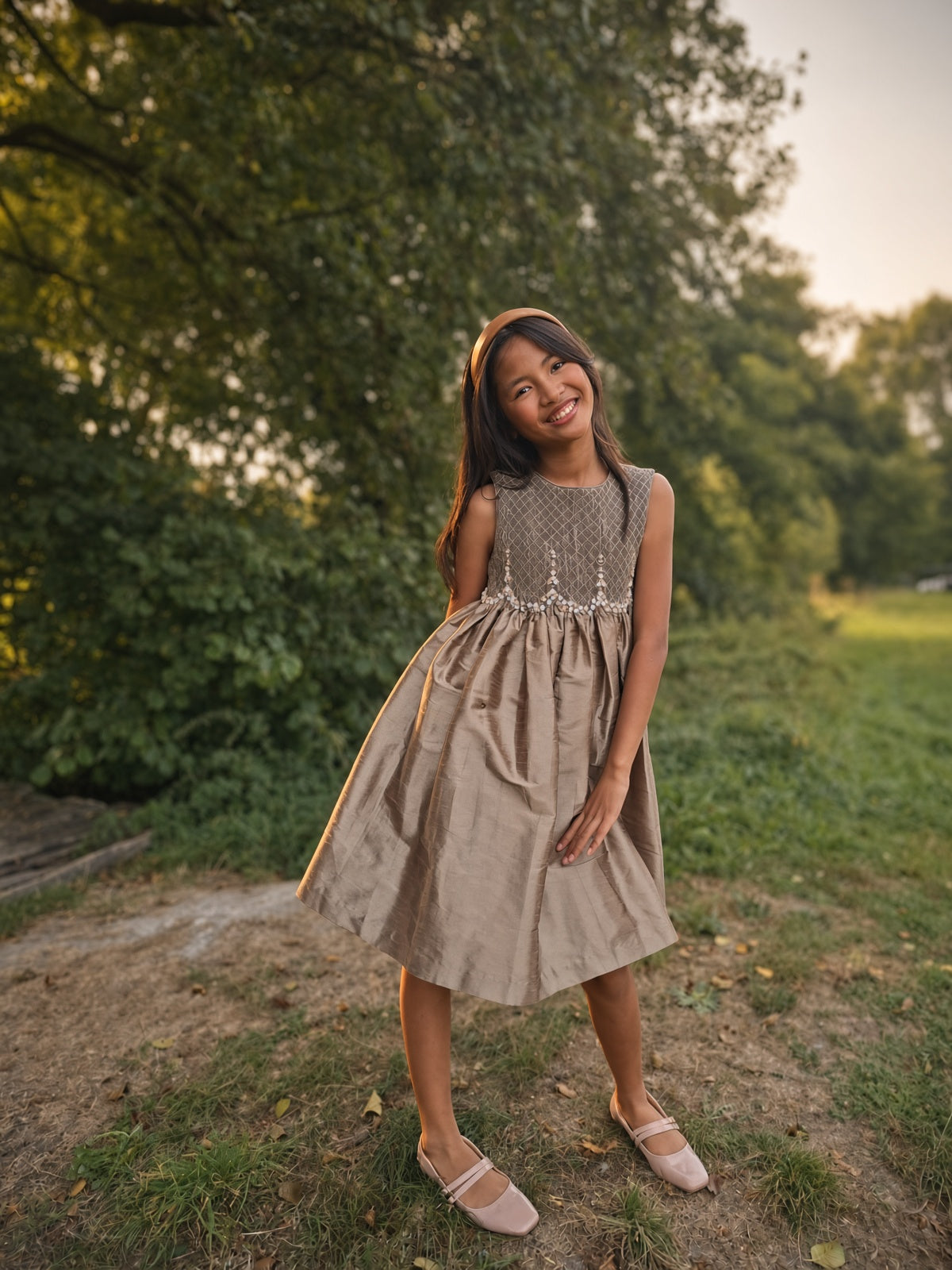 Robe smockée en soie sauvage. 10 ans