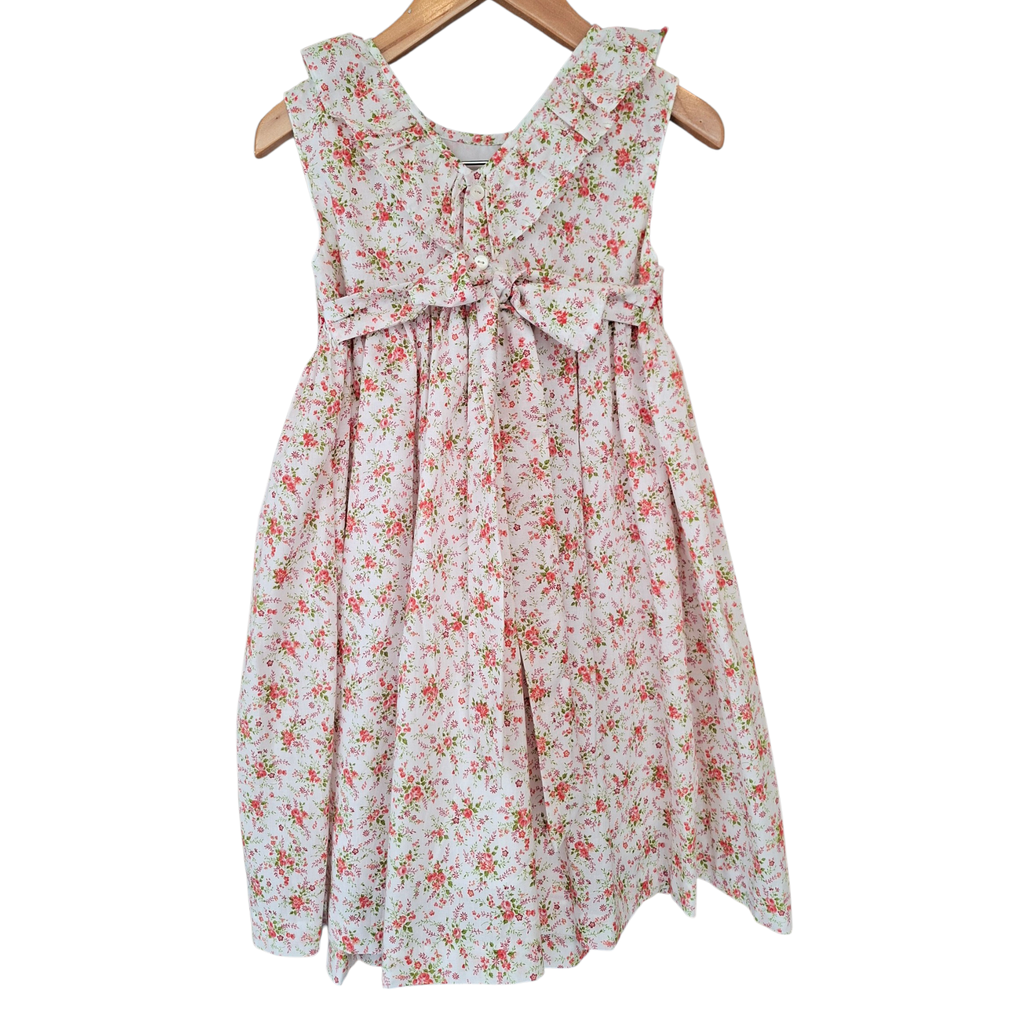 Robe de printemps / été, smockée à Fleurs.